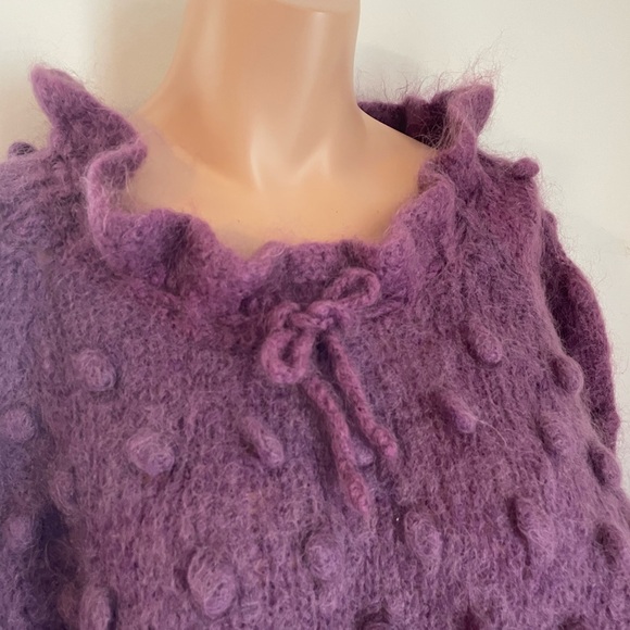 Gorgeous feminine handmade wobble sweater wool mohair mix - Picture 6 of 8